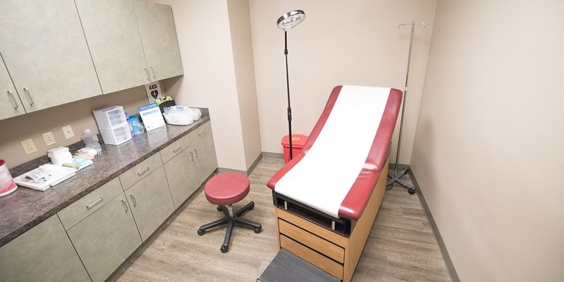 Atlanta Urgent Care at Peachtree Buckhead exam room